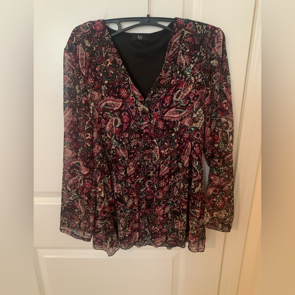 Elegant Women's Paisley Blouse - Black and Pink